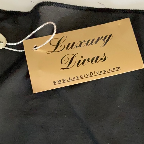 Sheer shawl new with tags - Picture 2 of 5